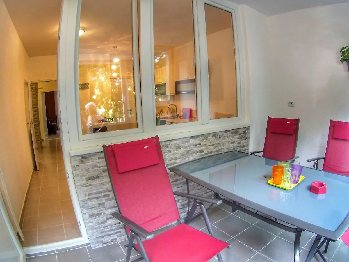 Apartment Suzana 2Br Split With Balcony